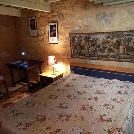 Chambre D Hotes Les Remparts Сан-Сиприан Екстериор снимка