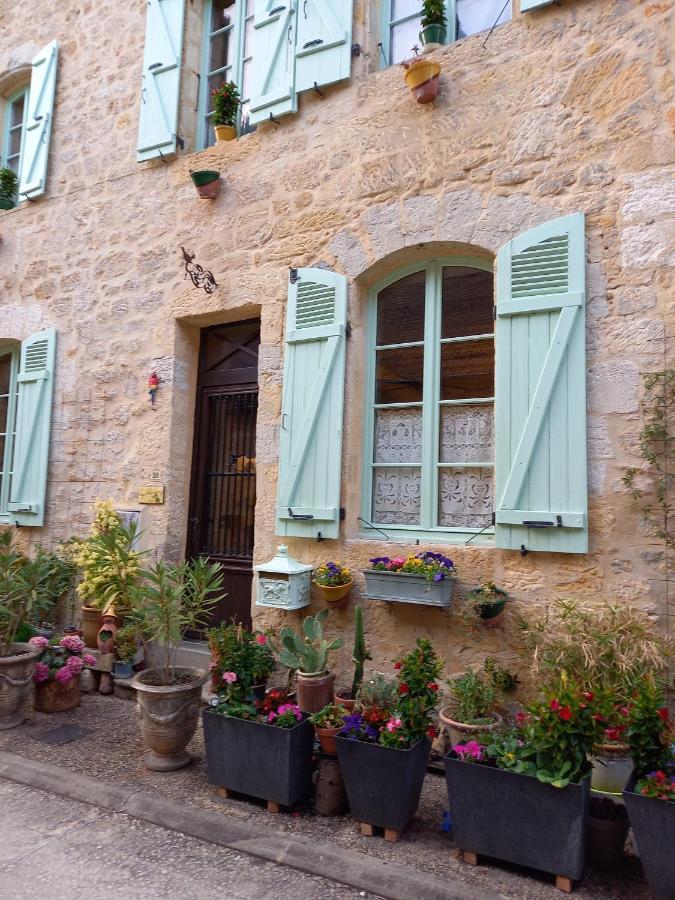 Chambre D Hotes Les Remparts Сан-Сиприан Екстериор снимка