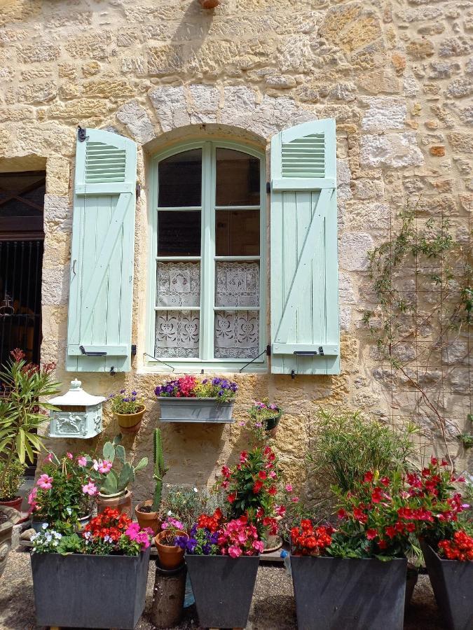 Chambre D Hotes Les Remparts Сан-Сиприан Екстериор снимка